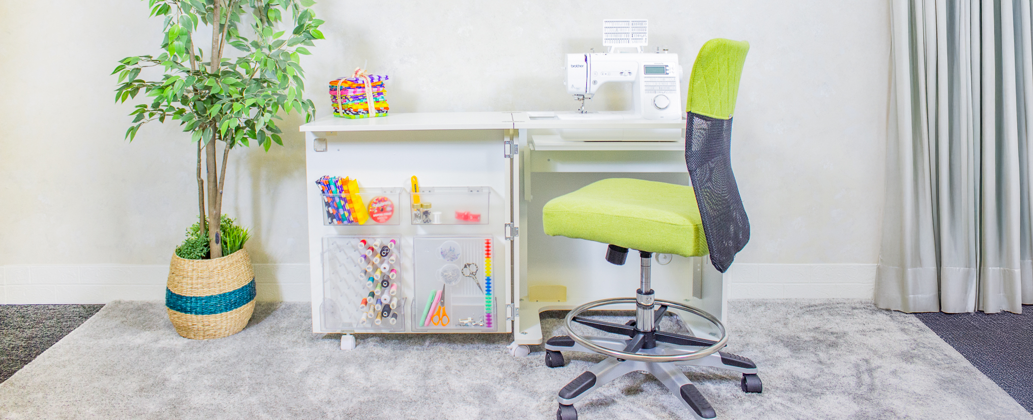 Crown White With Chair